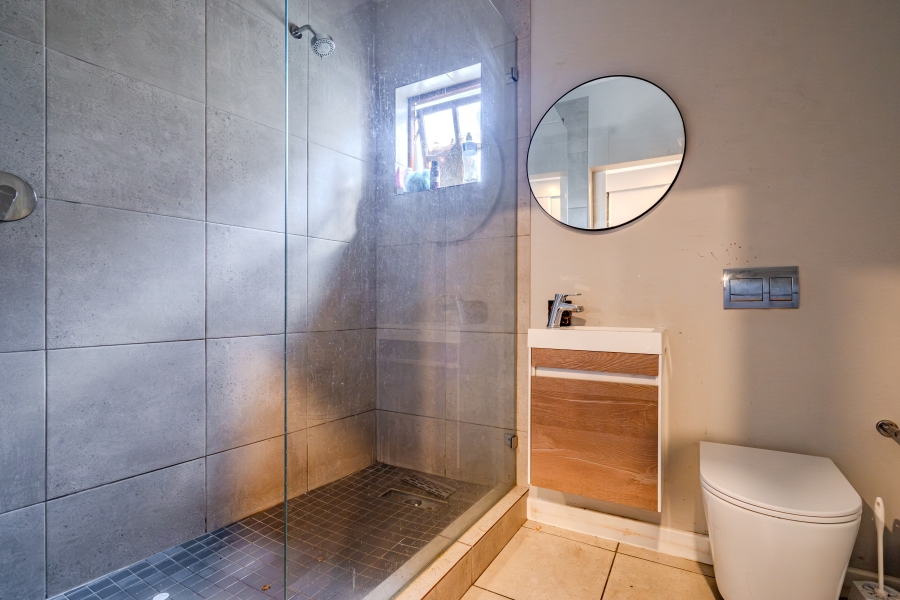 2 Bedroom Property for Sale in Gardens Western Cape